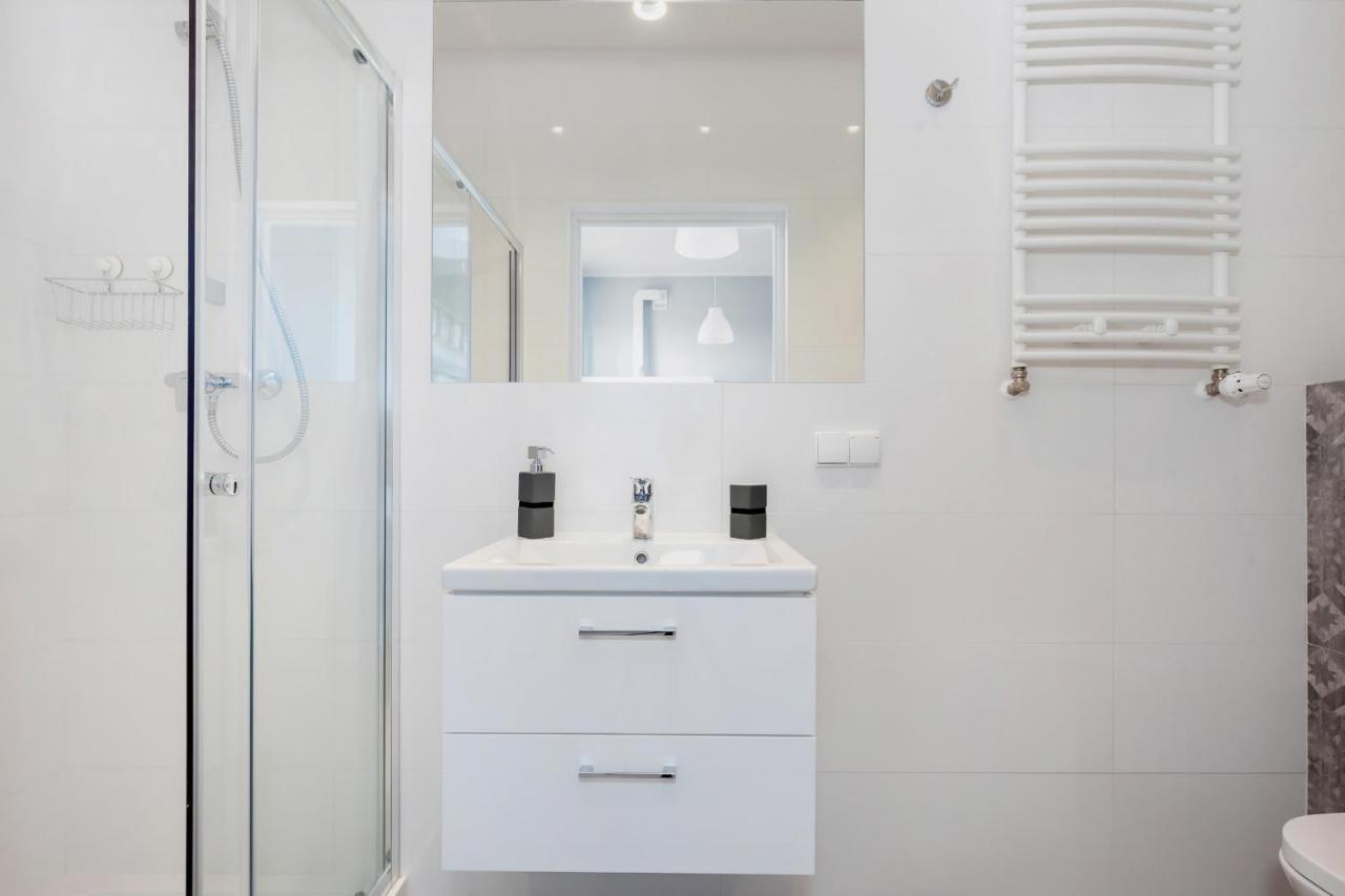 Apartments Poznan Mtp By Noclegi Renters Ngoại thất bức ảnh